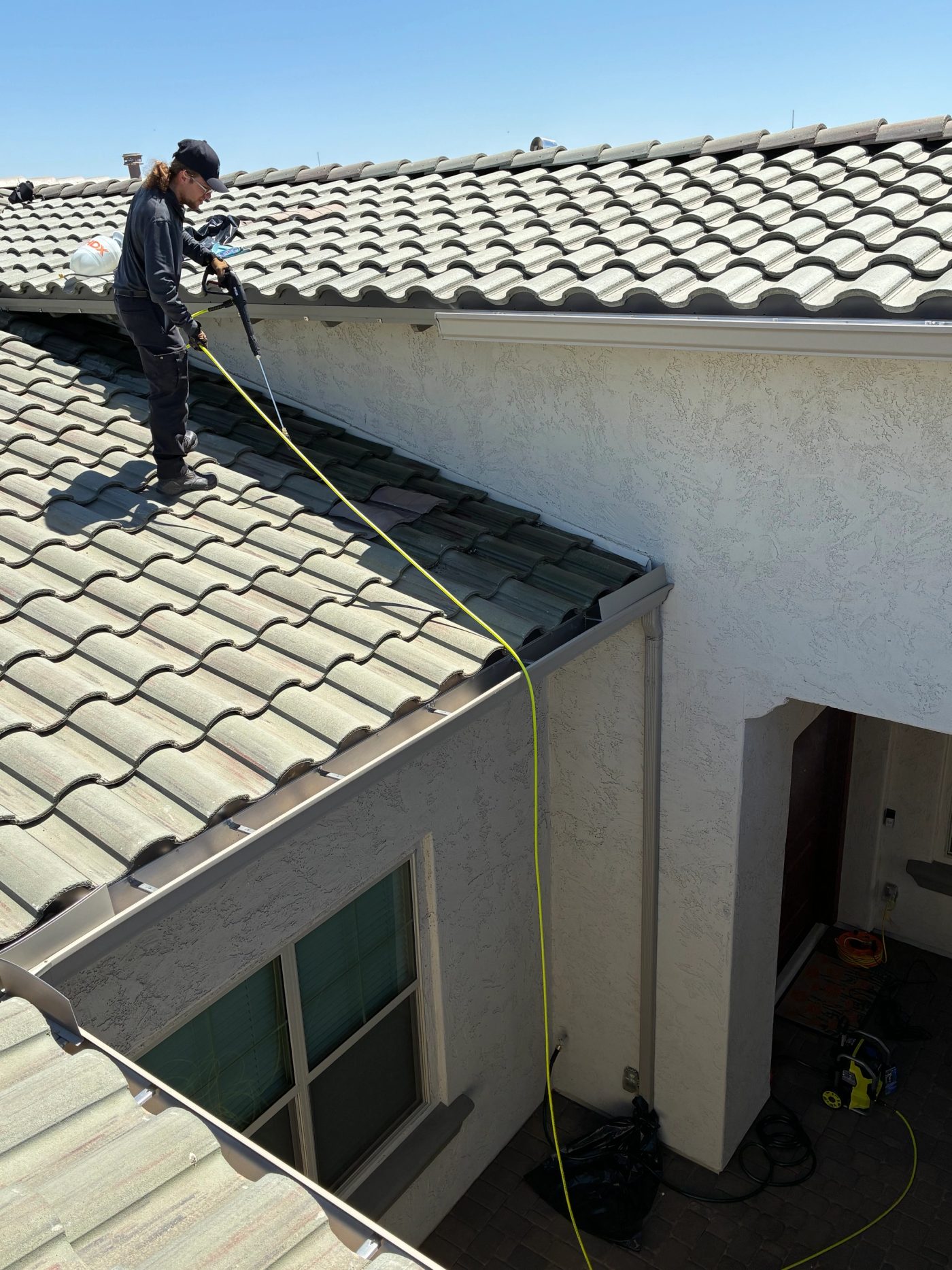 Bird droppings and property damage in Arizona